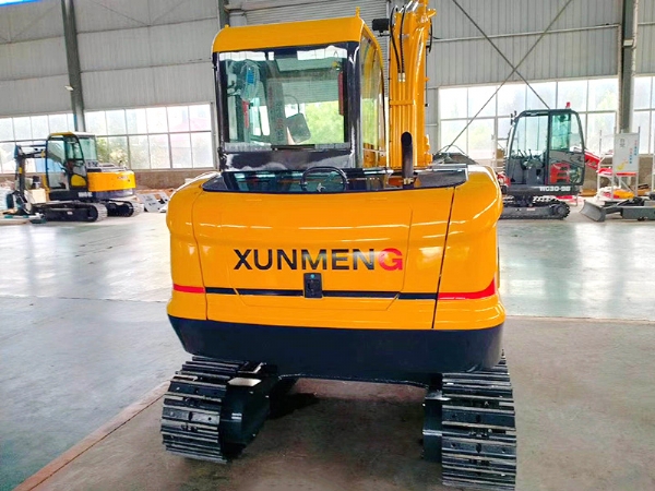 新型35型履帶式挖掘機(jī)